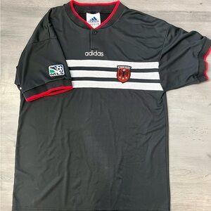 Vintage Men’s DC United MLS jersey